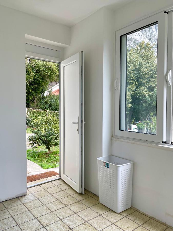 Apartments Lav Kotor Luaran gambar