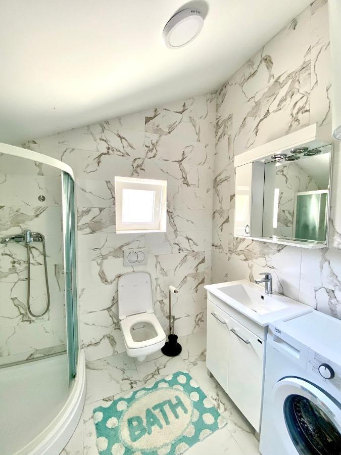 Apartments Lav Kotor Luaran gambar