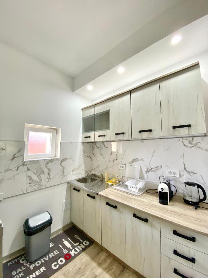 Apartments Lav Kotor Luaran gambar