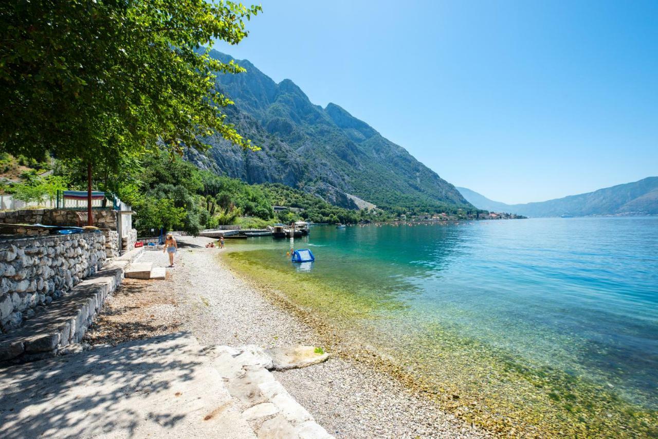 Apartments Lav Kotor Luaran gambar